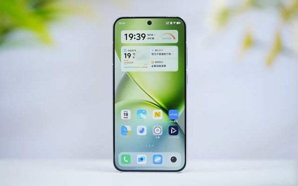 永旺配资端 vivo不讲“武德”，天玑9400+5700mAh+100倍变焦，到手仅需3723元