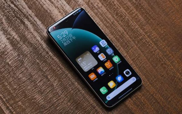 配配查 小米618全力反击，骁龙8至尊版+6000mAh，12GB+256GB跌价1252元