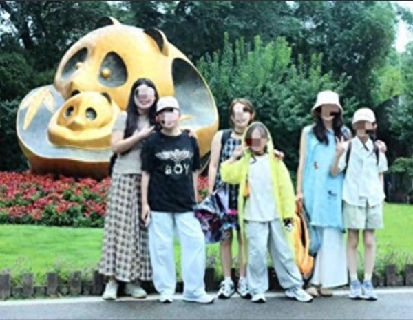 股莘配资 川西最小妈妈已找到！遗体已经无法辨认，水位太高无法下山寻找